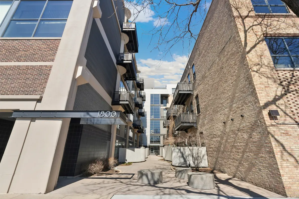 1800 W Grace Street #411, Chicago, IL 60613 - #1