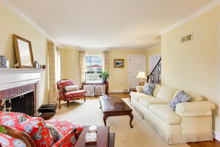 9433 Crawford Avenue, Evanston, IL 60203 - #3