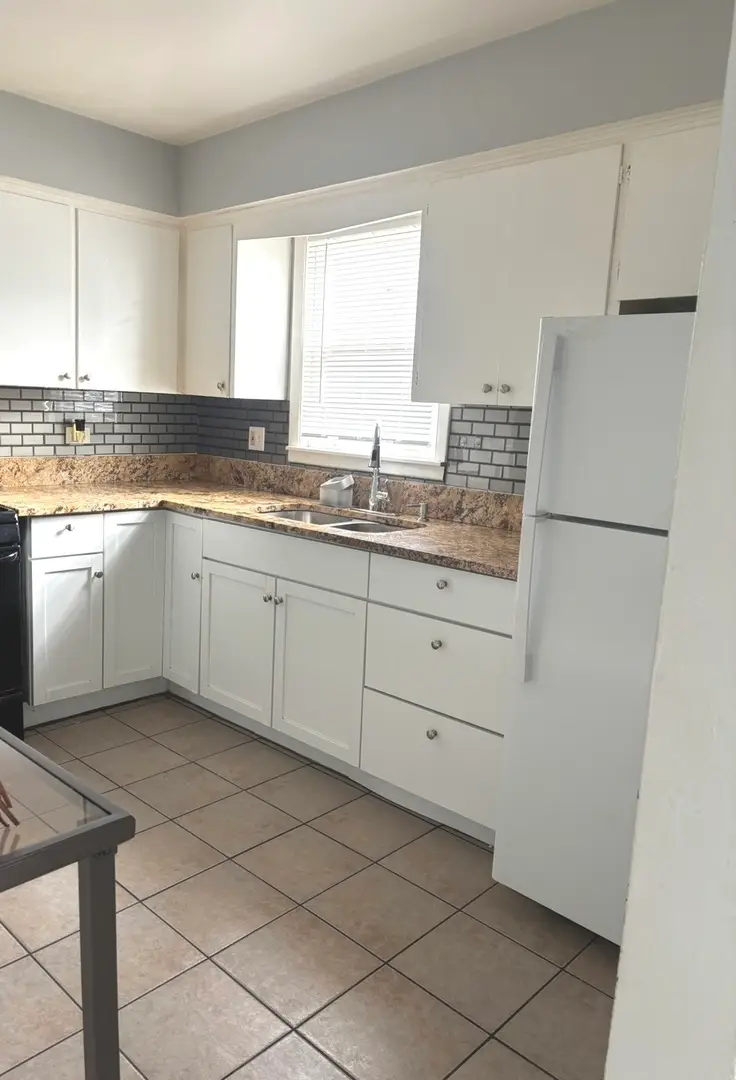 1247 Victoria Avenue, North Chicago, IL 60064 - #2