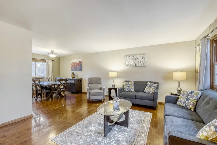 4175 Victoria Drive, Hoffman Estates, IL 60192 - #2