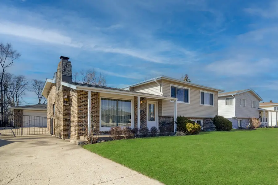 434 S Yale Avenue, Addison, IL 60101 - #2