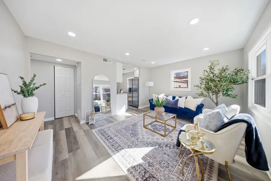 222 Park Drive, Joliet, IL 60436 - #3