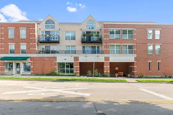1800 Dewes Street #310, Glenview, IL 60025