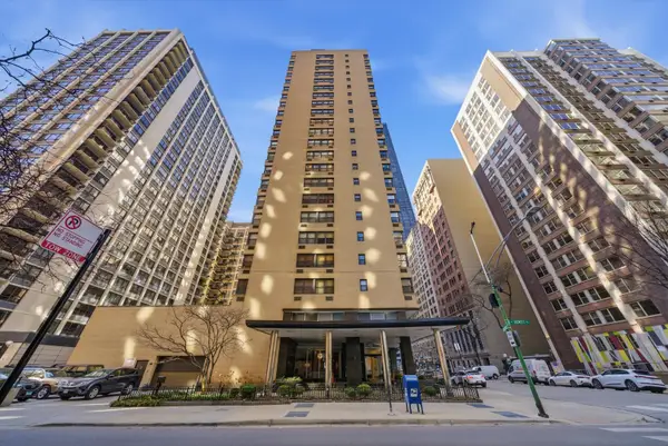 850 N Dewitt Place #9J, Chicago, IL 60611