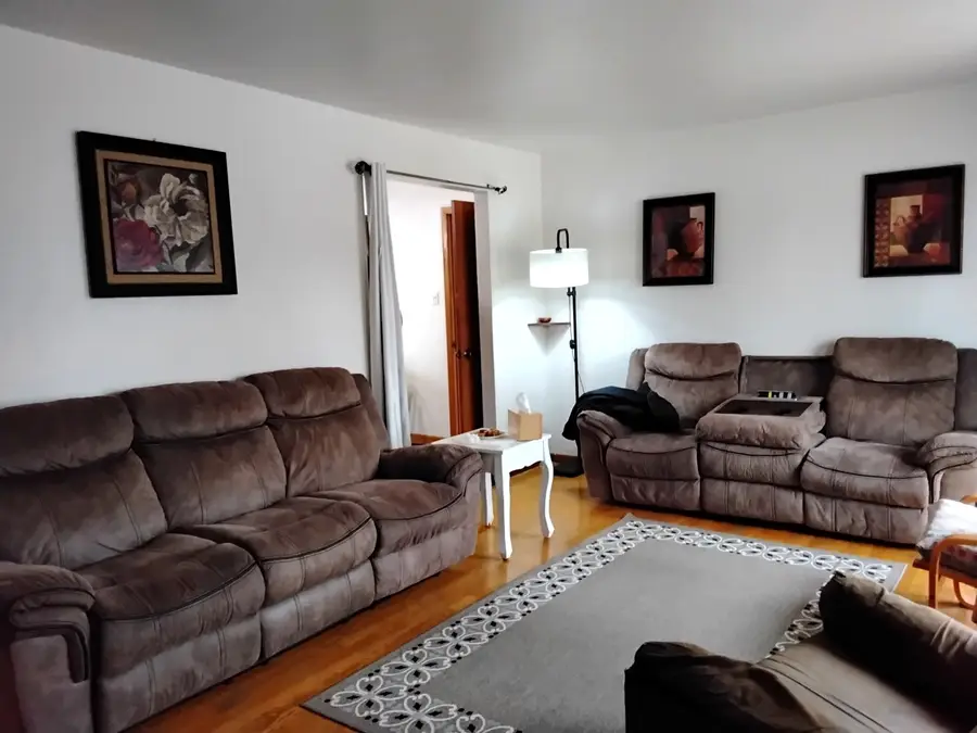 11410 S Neenah Avenue, Worth, IL 60482 - #3