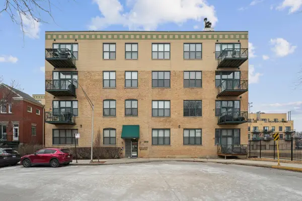 2512 N Bosworth Avenue #202, Chicago, IL 60614