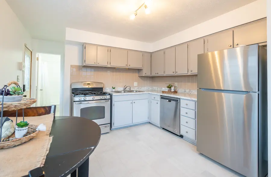 1607 Hovey Avenue, Normal, IL 61761 - #2