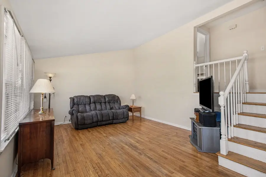 604 Woodmoor Drive, Round Lake Beach, IL 60073 - #3