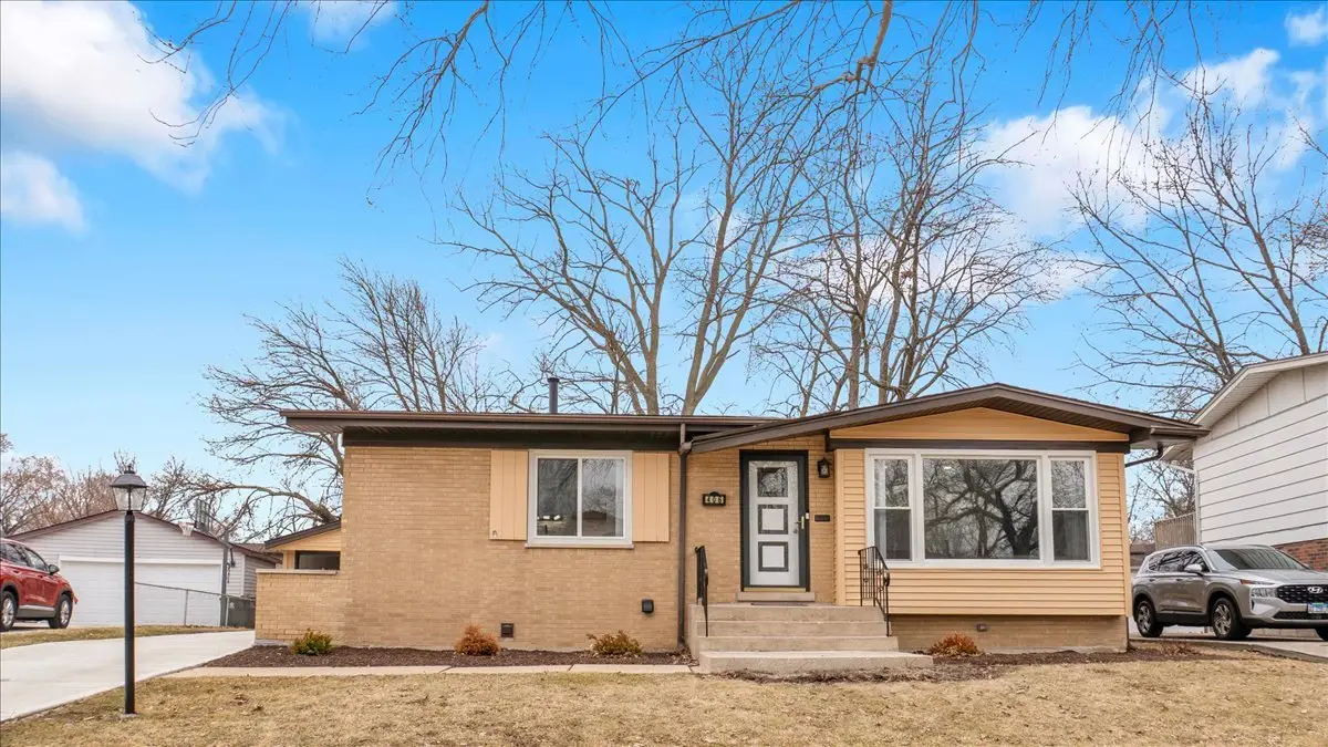 406 N Park Drive, Glenwood, IL 60425 - #1