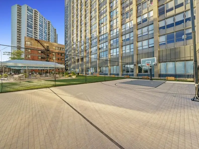 Address Withheld By Seller, Chicago, IL 60613 - #3