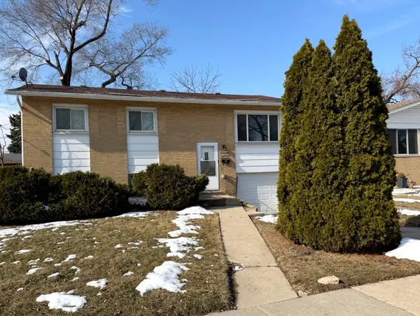 12204 S Lawndale Avenue, Alsip, IL 60803