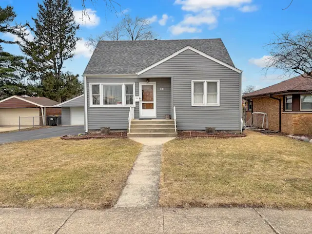 10812 Princess Avenue, Chicago Ridge, IL 60415 - #1