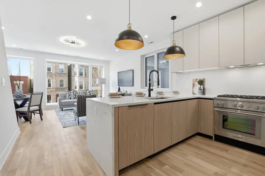 1325 N Artesian Avenue #2, Chicago, IL 60622 - #2