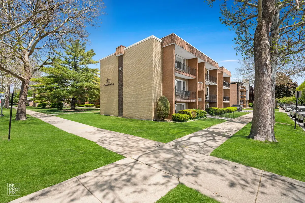 6758 W 64th Place #23, Chicago, IL 60638 - #1