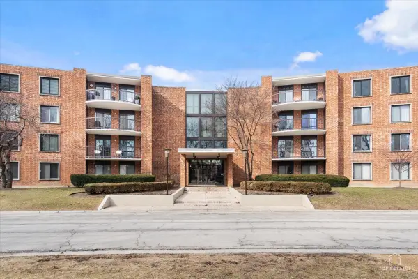 1405 E Central Road #222C, Arlington Heights, IL 60005