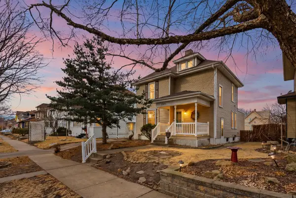 2011 15th Street A, Moline, IL 61265