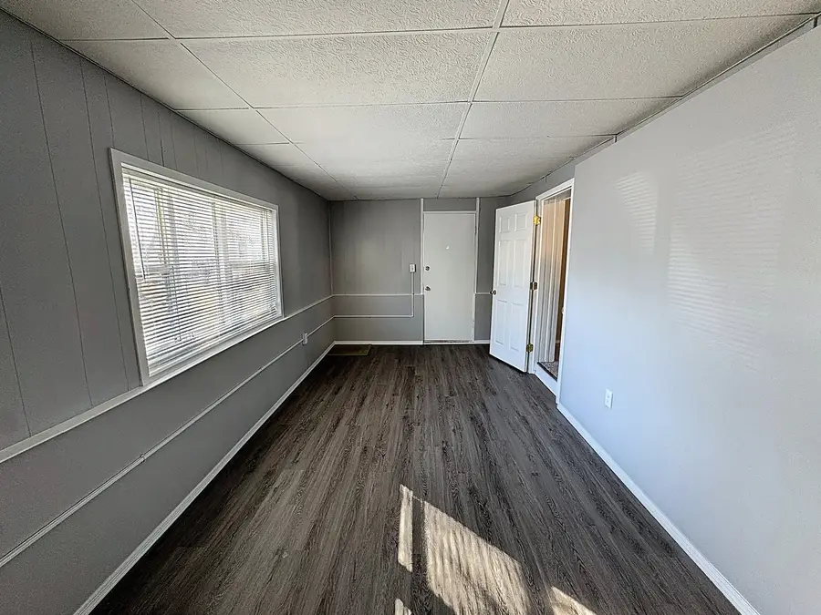 636 Cedar Street, Davenport, IA 52802 - #3