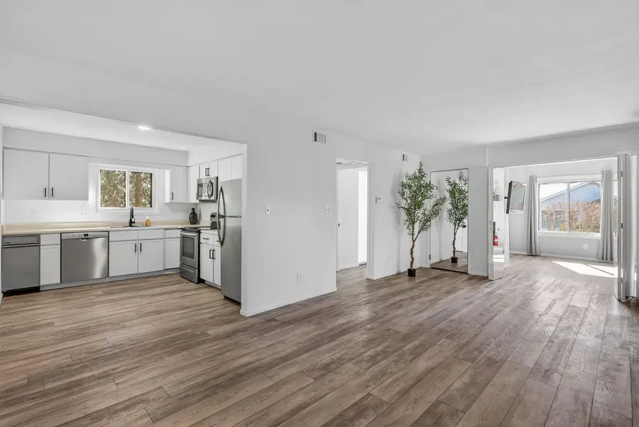 3409 Parkwild Drive #101, Bettendorf, IA 52722 - #3