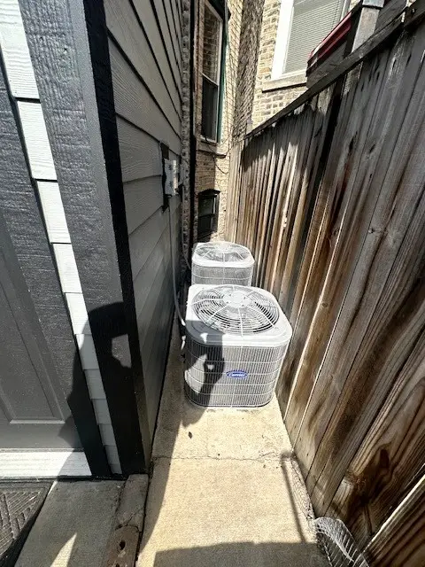 3023 W Wellington Avenue, Chicago, IL 60618 - #3