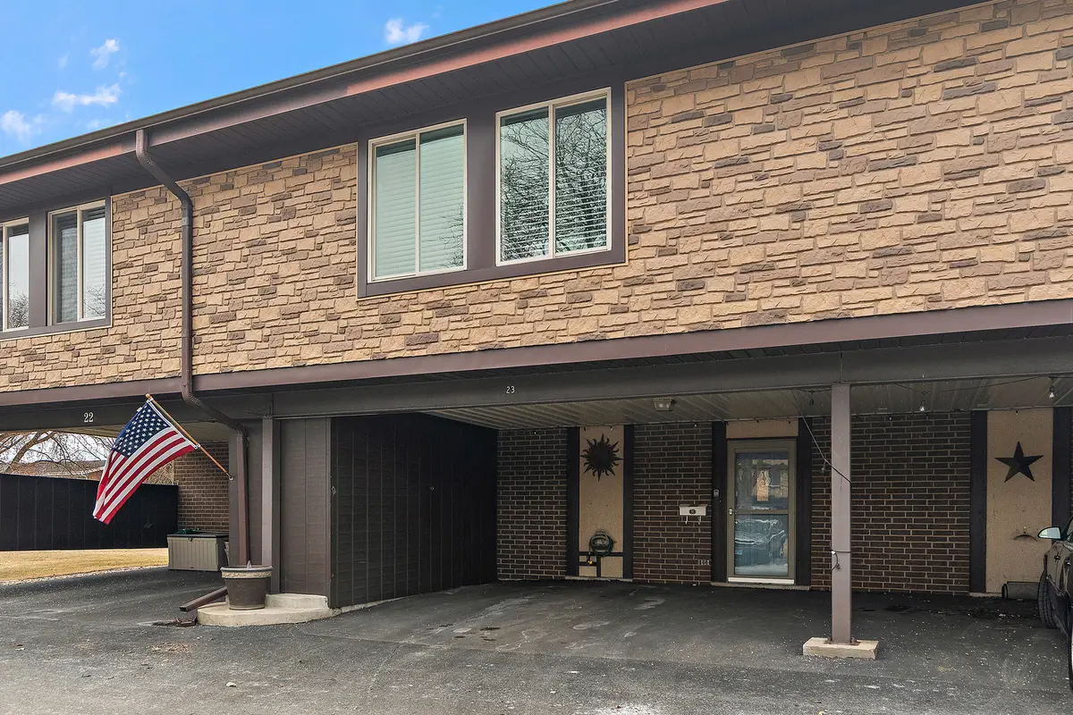 23 Cour Versaille Court #23, Palos Hills, IL 60465 - #1