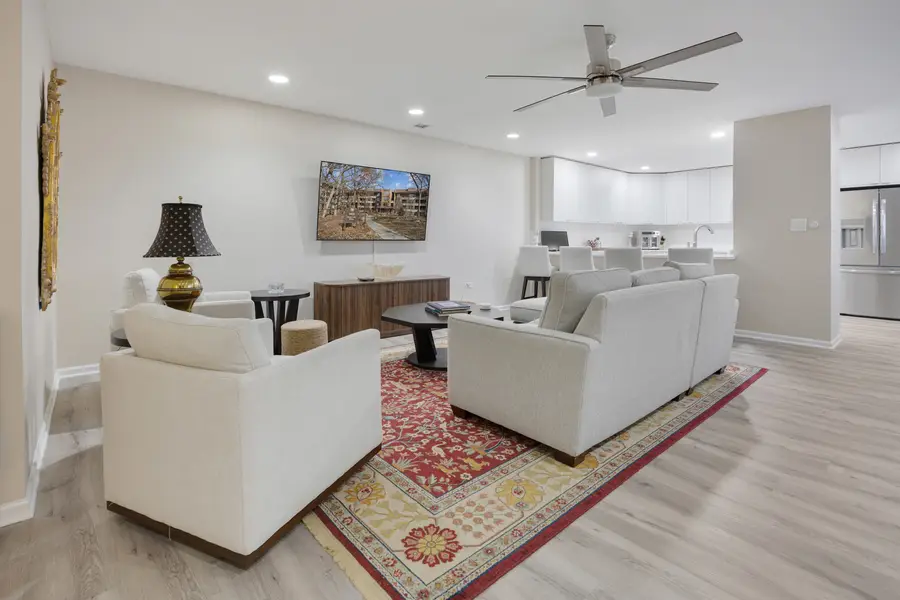 1401 Burr Oak Road #117B, Hinsdale, IL 60521 - #3