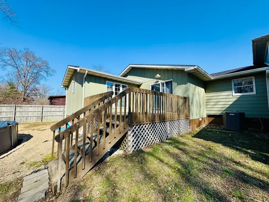 725 Old Orchard Drive, Benton, IL 62812 - #3