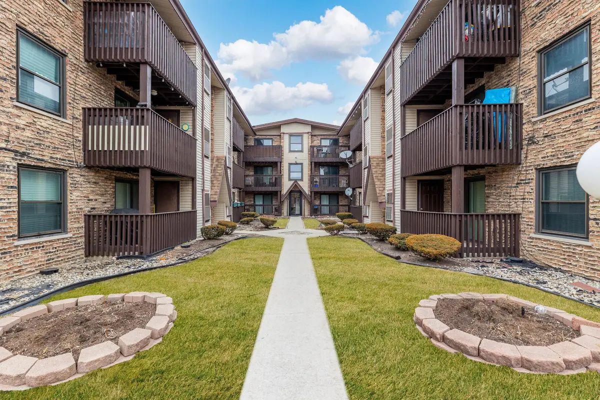 4553 W 56th Street #208E, Chicago, IL 60629 - #1