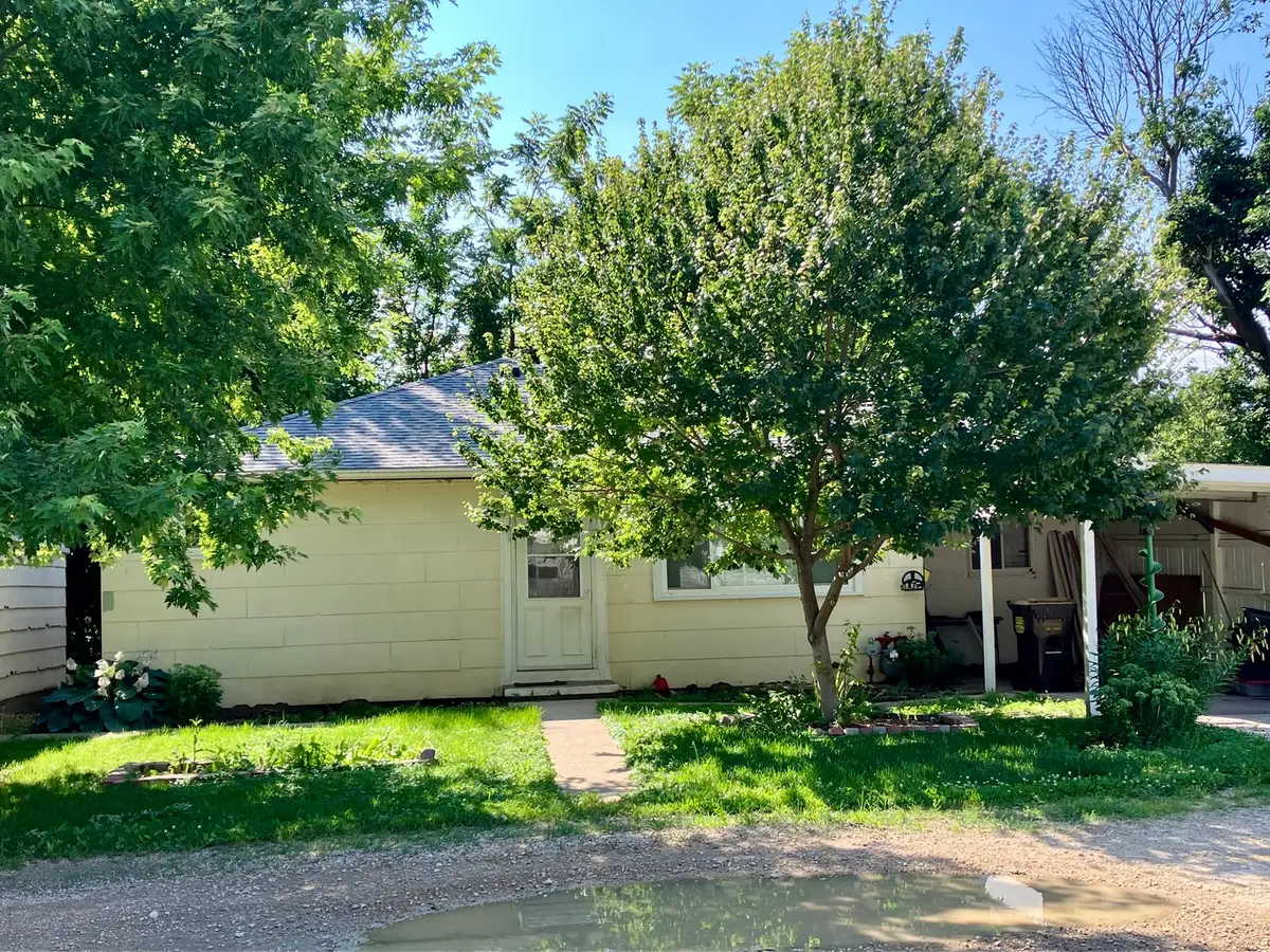 513 E Main Street, Morrison, IL 61270 - #1