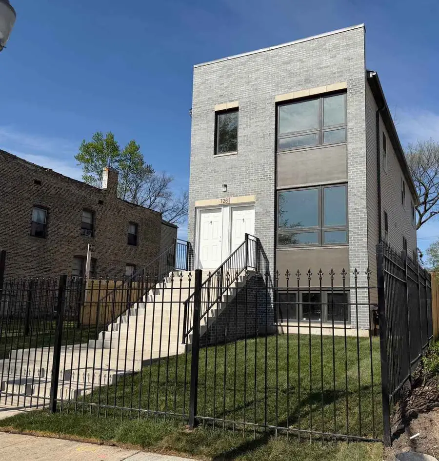 726 N Lotus Avenue, Chicago, IL 60644 - #2