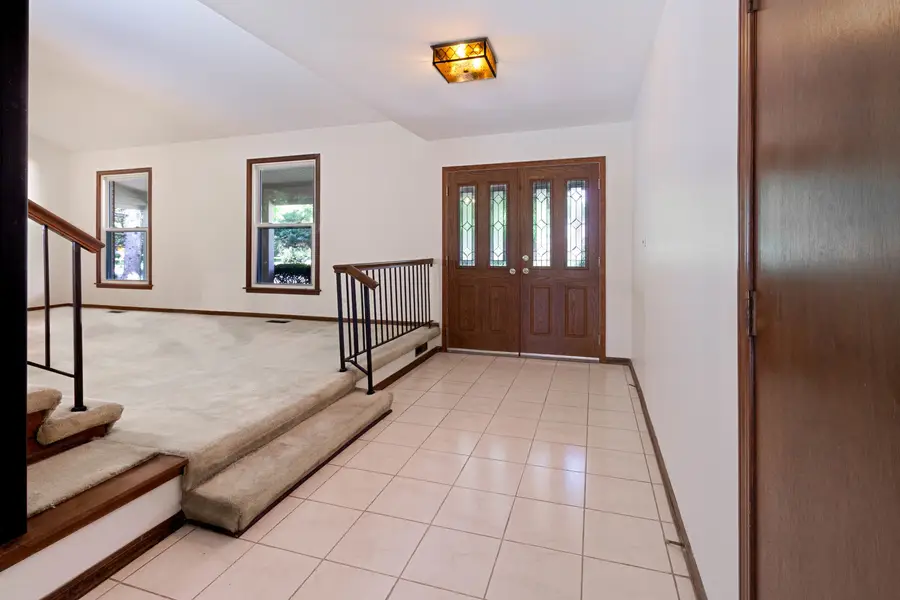 610 Pawnee Lane, Naperville, IL 60563 - #2