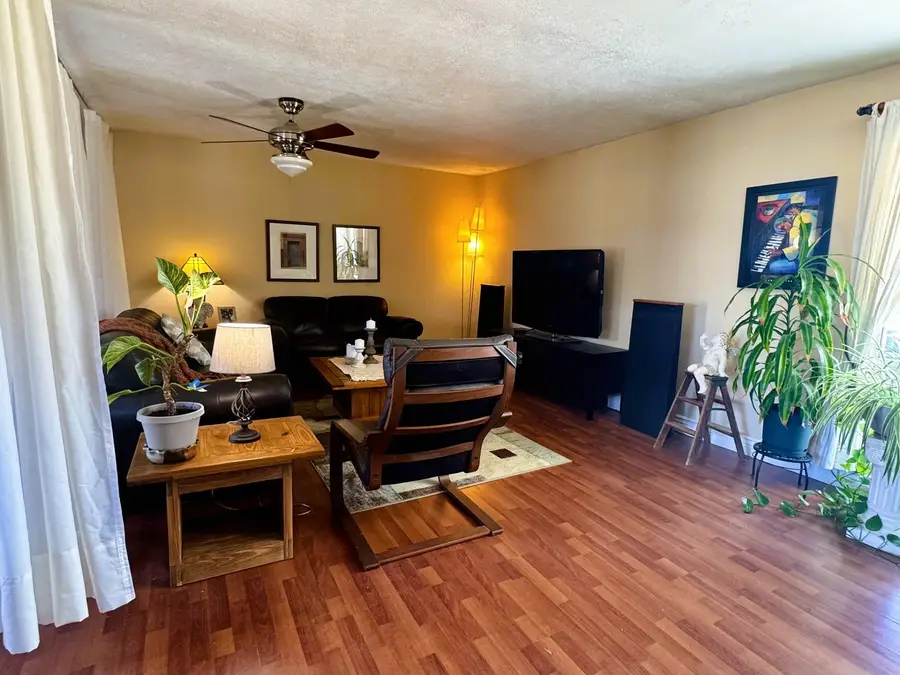 1430 E Grand Avenue, Carbondale, IL 62902 - #2