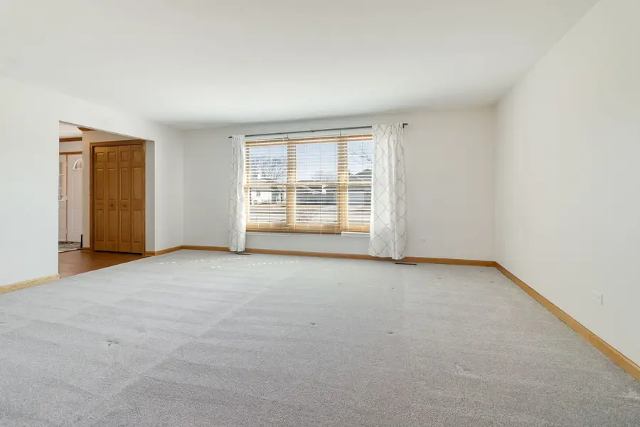 303 Westwood Drive, Shorewood, IL 60404 - #3