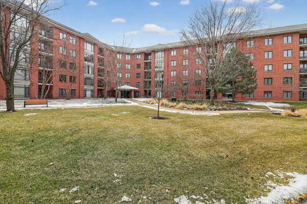 865 E 22nd Street #B412, Lombard, IL 60148