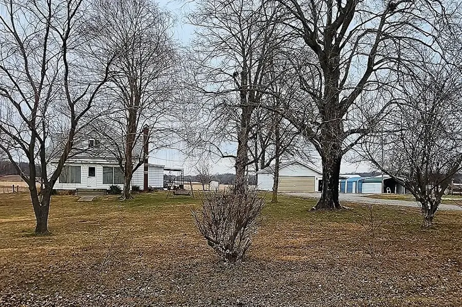 1100 John Stelle Road, McLeansboro, IL 62859 - #3