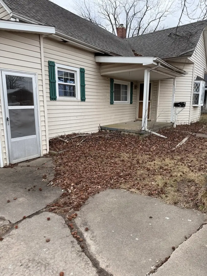 606 Taffee Street, Pinckneyville, IL 62274 - #1