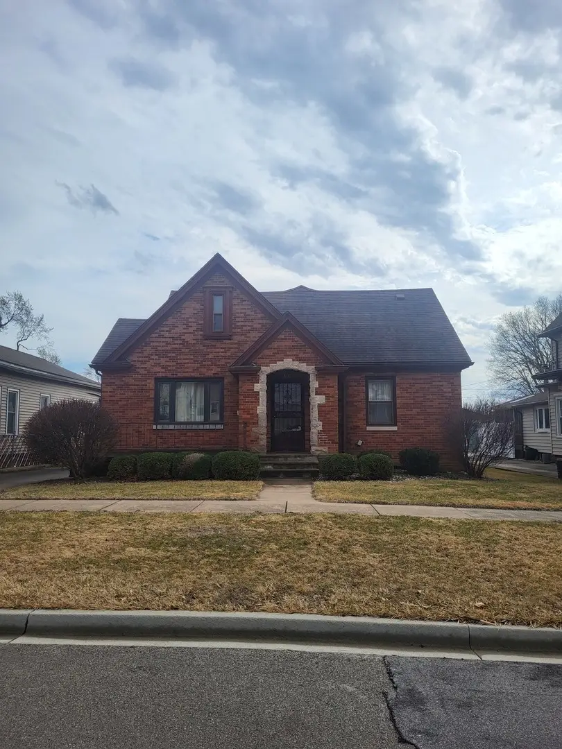 307 Court Street, Streator, IL 61364 - #1