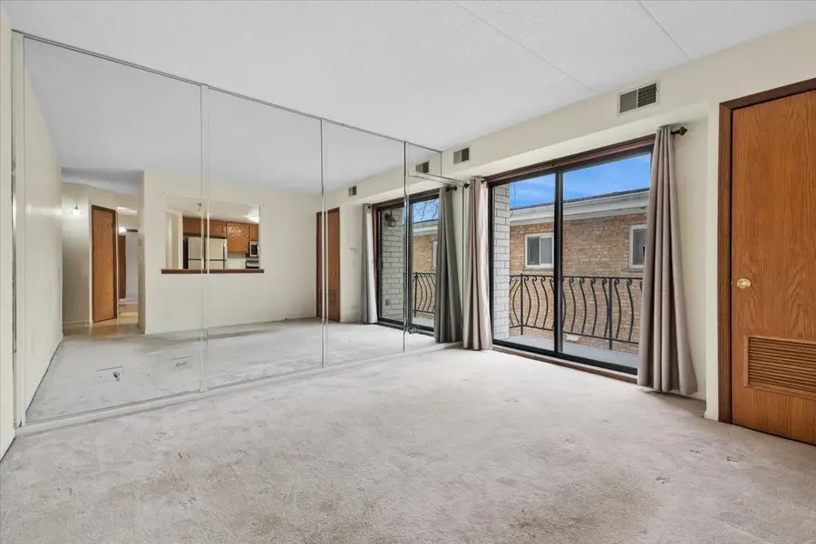 6850 N Northwest Highway #2B, Chicago, IL 60631 - #3