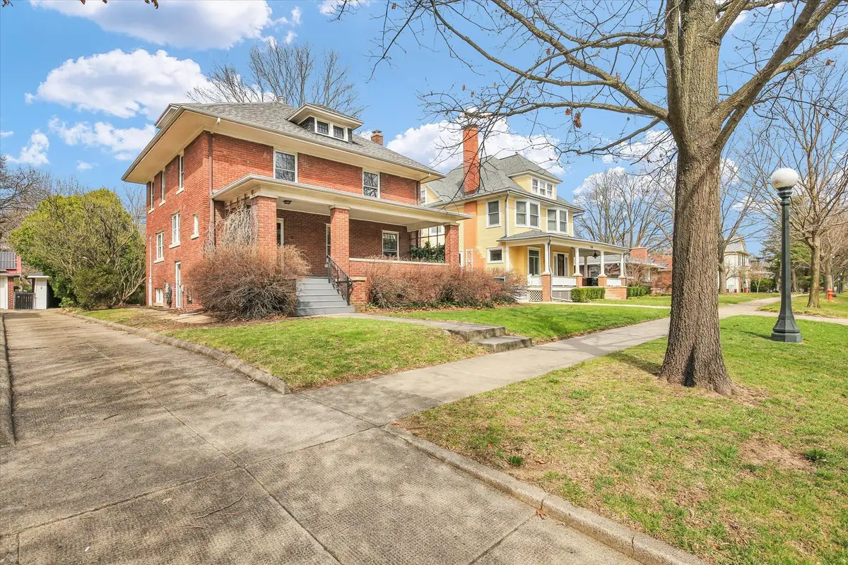 1112 W Park Avenue, Champaign, IL 61821 - #1