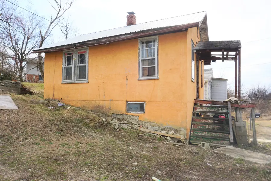 6 Knapp Court, Chester, IL 62233 - #3