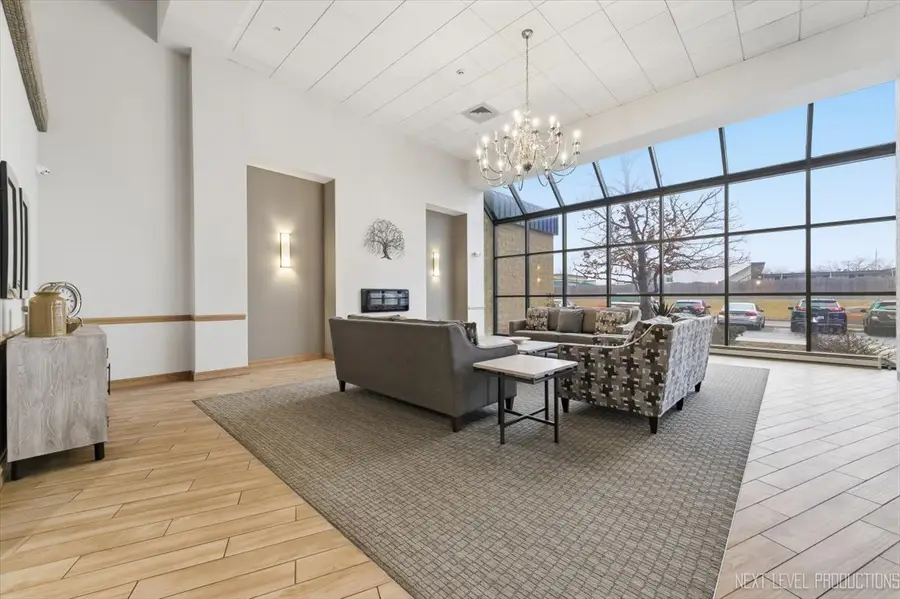 1500 S Ardmore Avenue #304, Villa Park, IL 60181 - #3