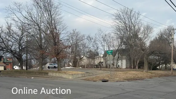 514 W College Street, Carbondale, IL 62901