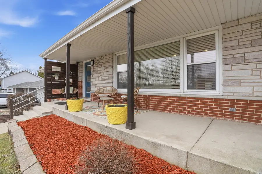 34757 N Iroquois Trail, McHenry, IL 60051 - #3