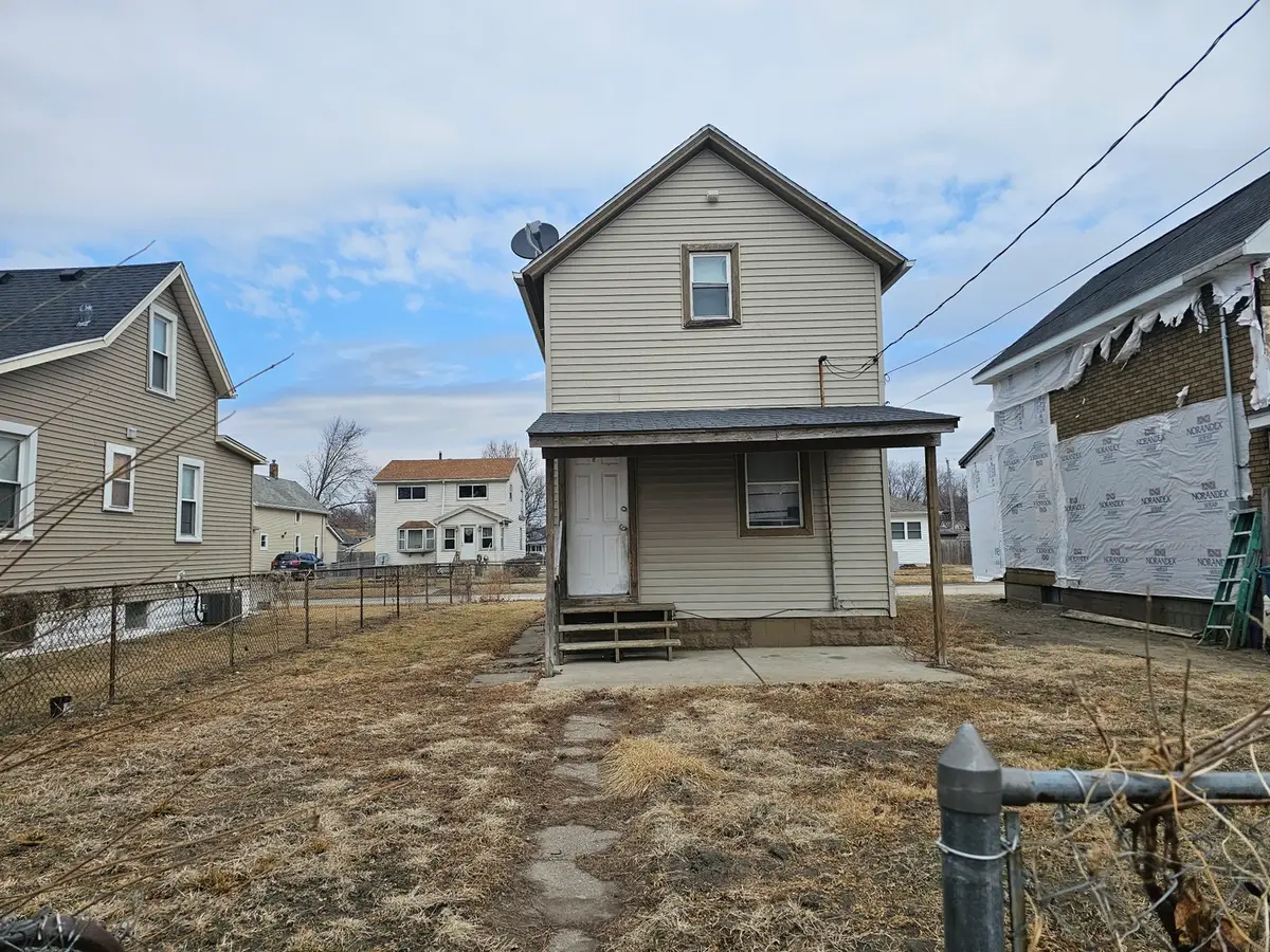 1548 11th Avenue, East Moline, IL 61244 - #1