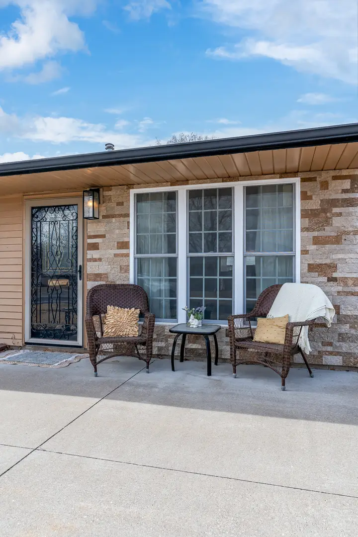 444 6th Street E, Milan, IL 61264 - #3