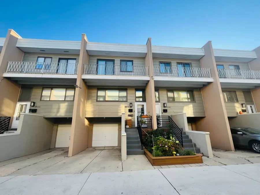 9241 W Ballard Road #107, Des Plaines, IL 60016 - #2