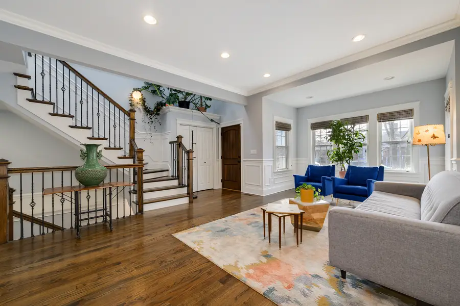 2852 W Fletcher Street, Chicago, IL 60618 - #2