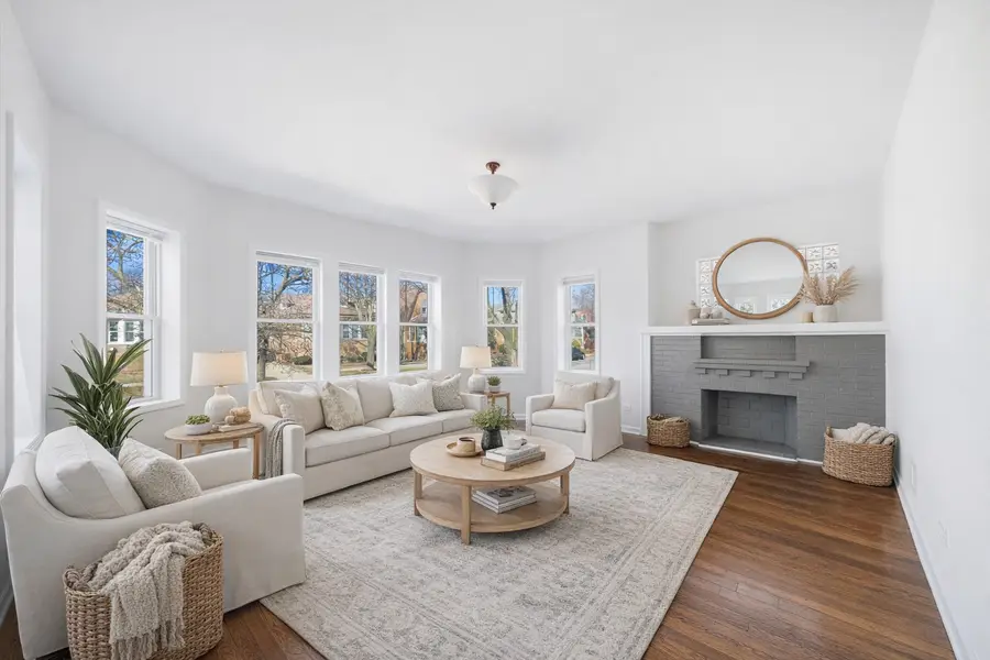 8233 S Harper Avenue, Chicago, IL 60619 - #3