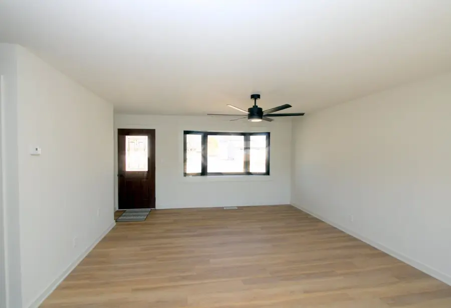 163 Terry Court, Woodstock, IL 60098 - #2