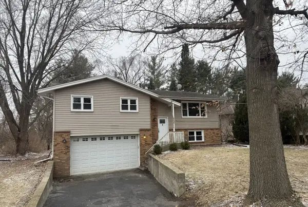 117 Liverpool Drive, Poplar Grove, IL 61065