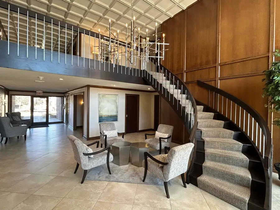 1 Oak Brook Club Drive #A105, Oak Brook, IL 60523 - #2